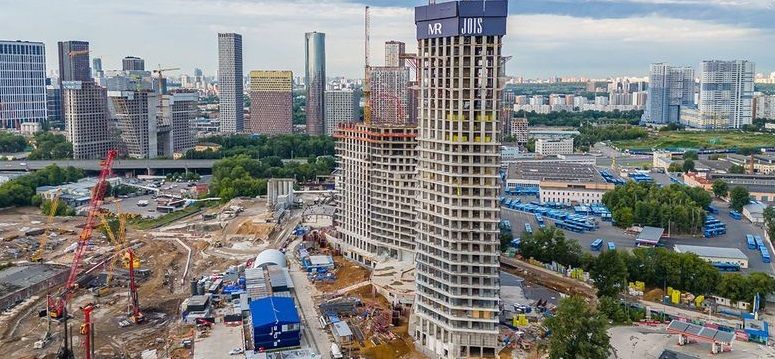 Внутренний двор-парк и зона отдыха в ЖК JOIS